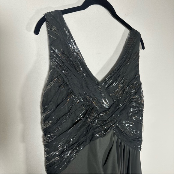 NWT $220 Lauren Ralph Lauren Evening Sequined Mesh Bodice Dress Size 12 - Picture 4 of 11